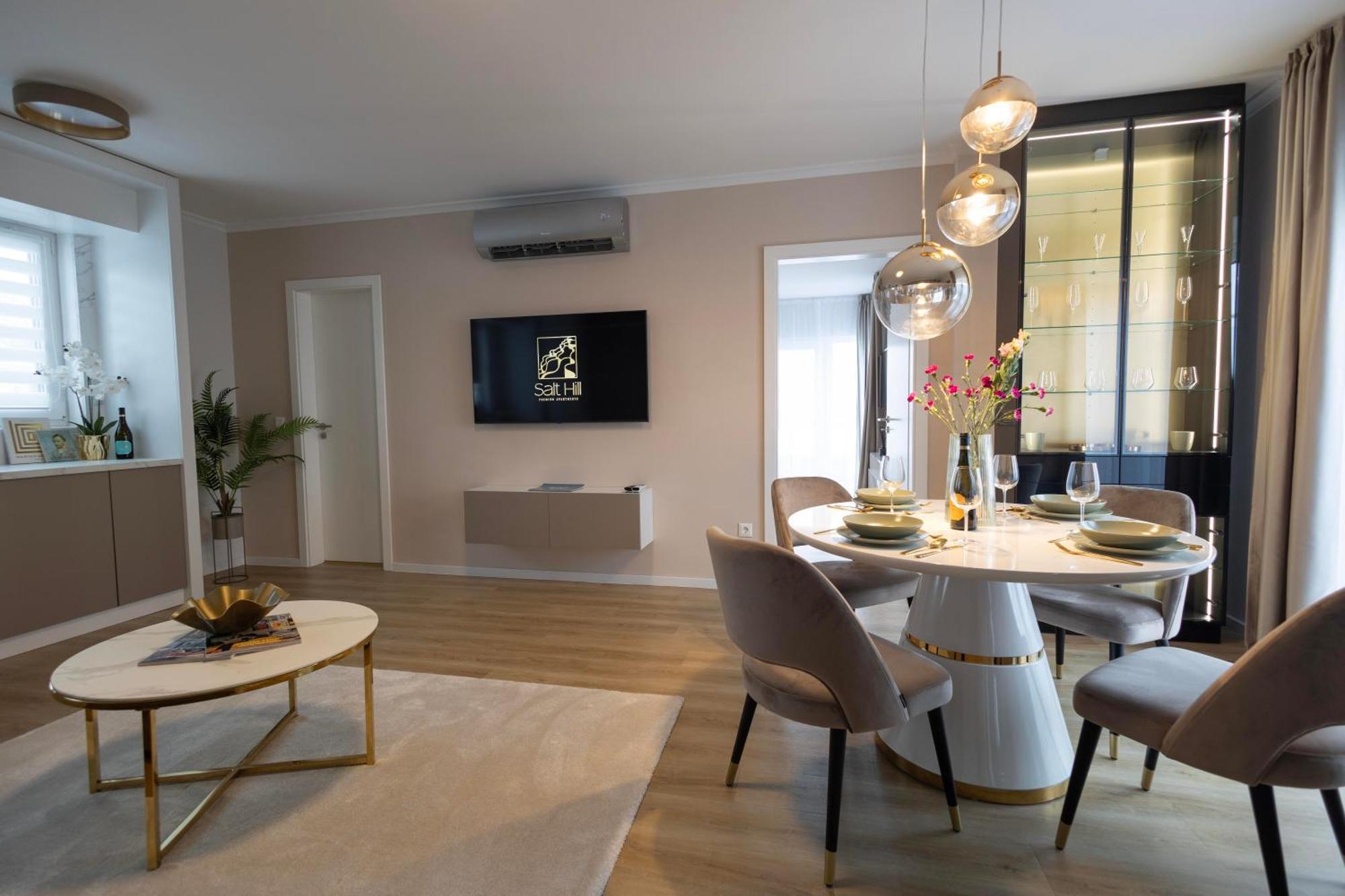 Salt Hill Premium Apartments Egerszalók Buitenkant foto