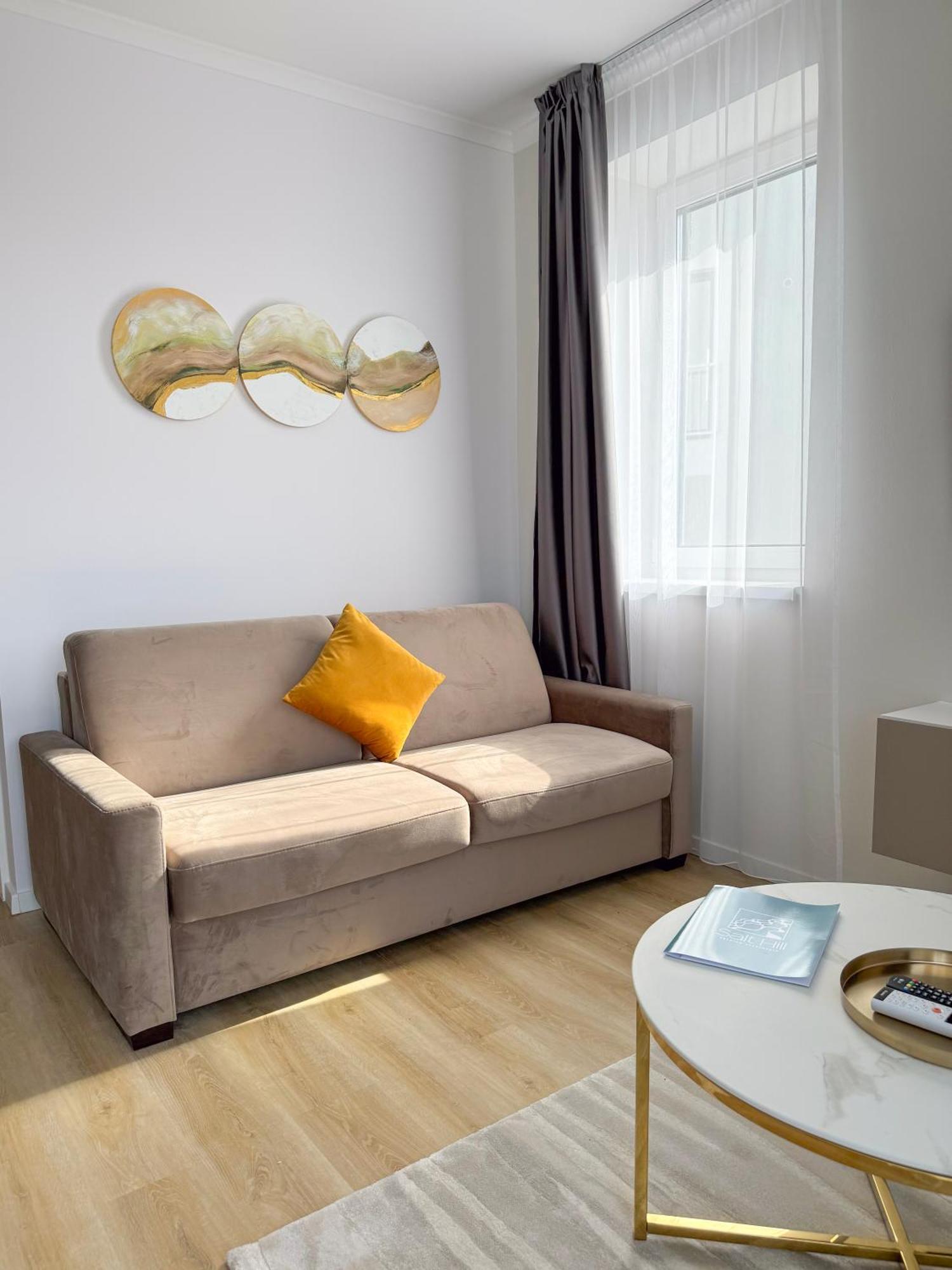 Salt Hill Premium Apartments Egerszalók Buitenkant foto